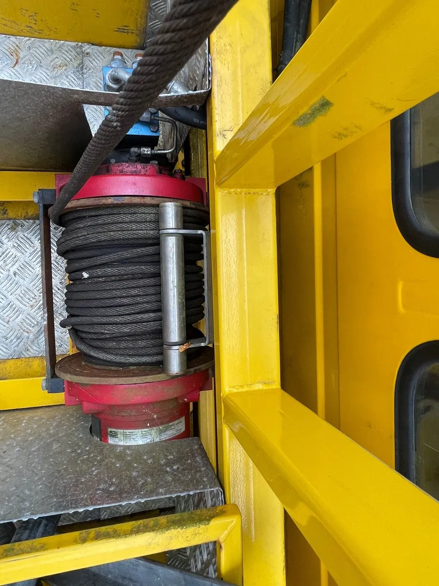 4x4 Mercedes Vario 813D Crew Cab - Image 4