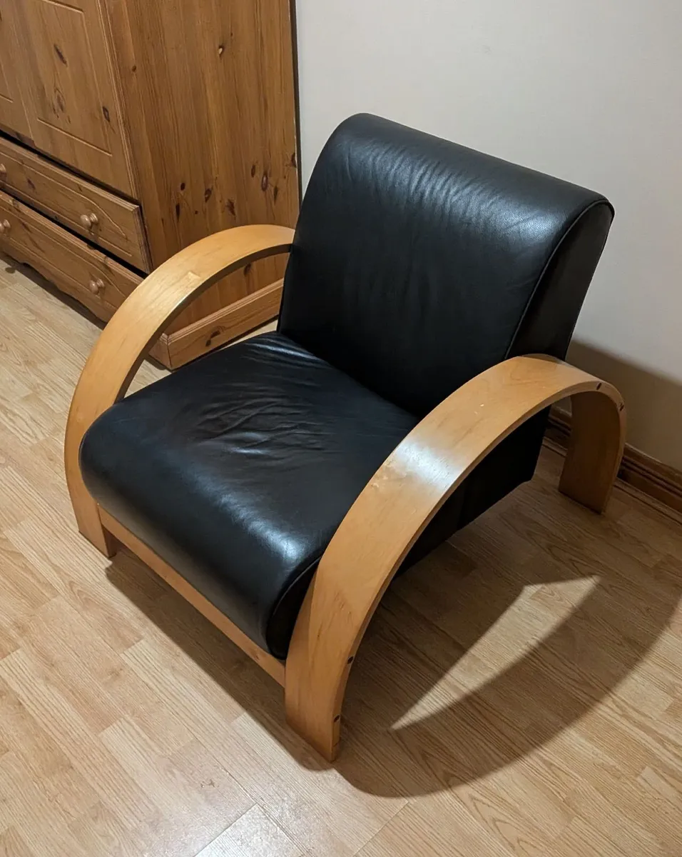 Genuine leather chair