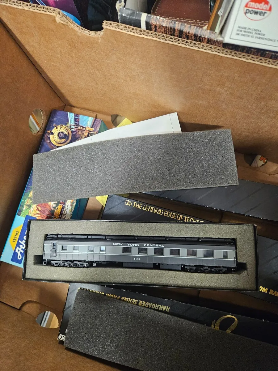 Hornby Bachmann Ho Scale American Carraige