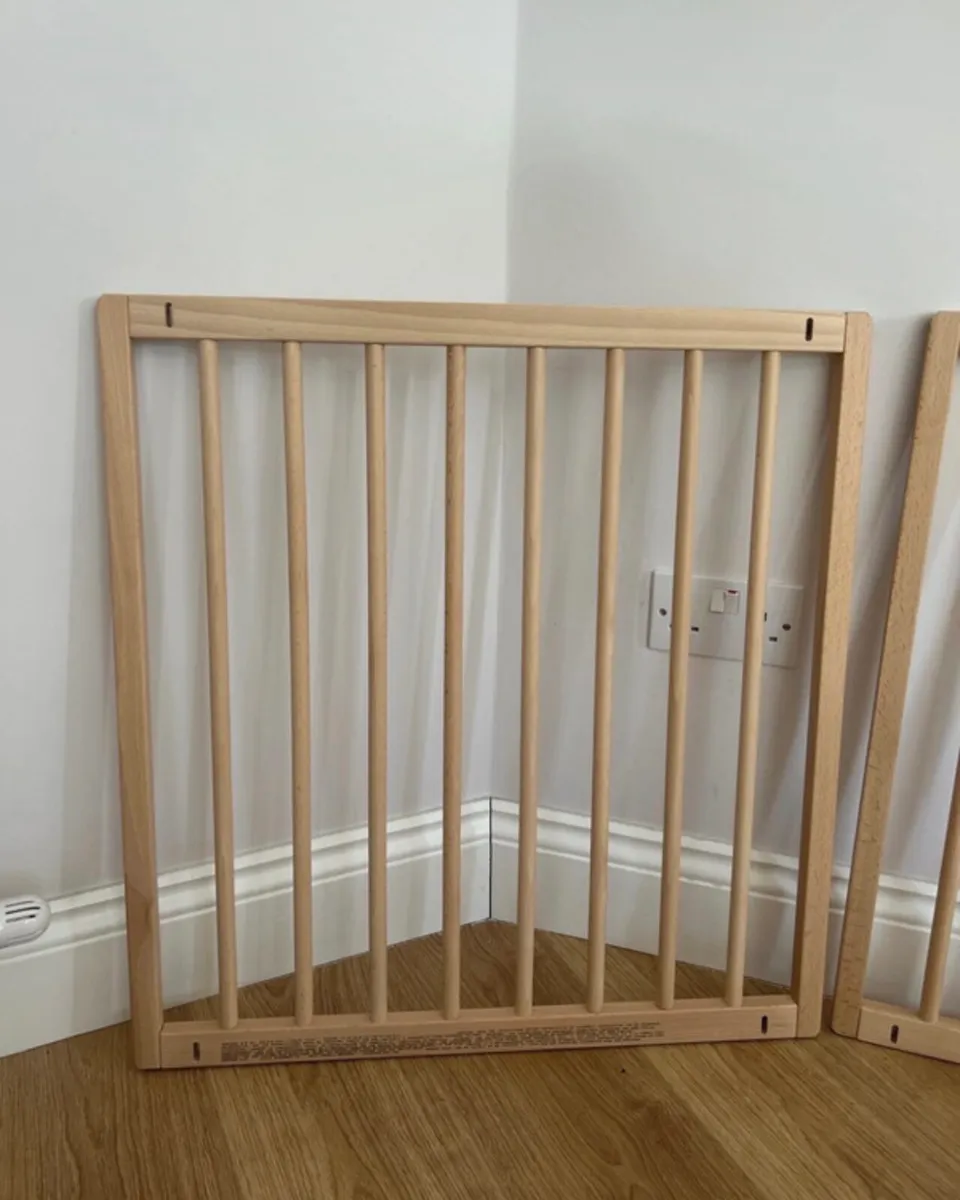 BabyDan - Set of 2 Baby Safety Wood Gates - Image 3