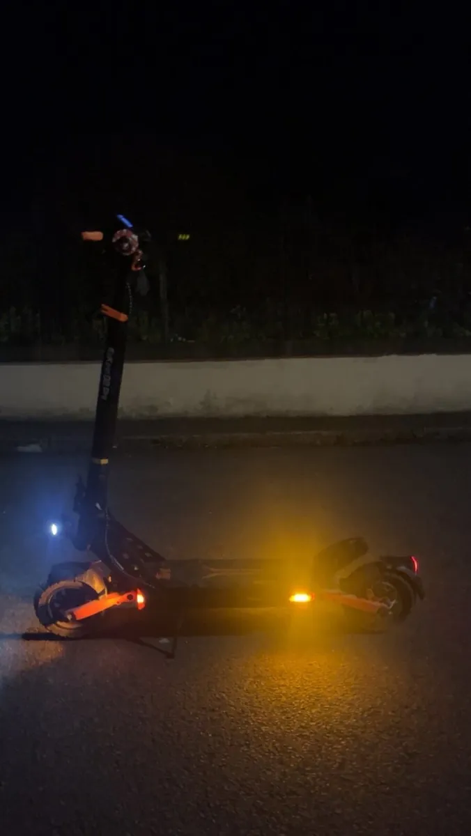 KURKIN G2 PRO ELECTRIC SCOOTER - Image 3