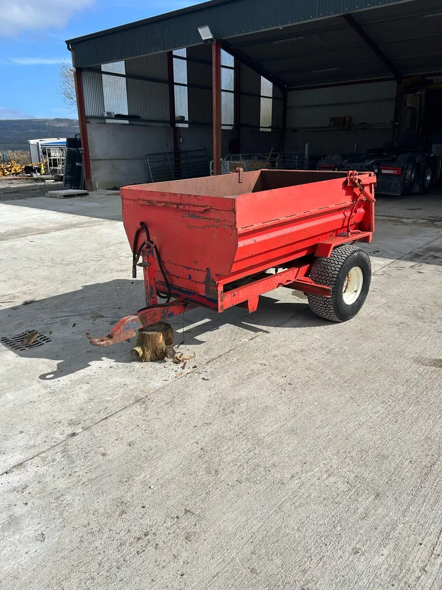 Tipping trailer - Image 1