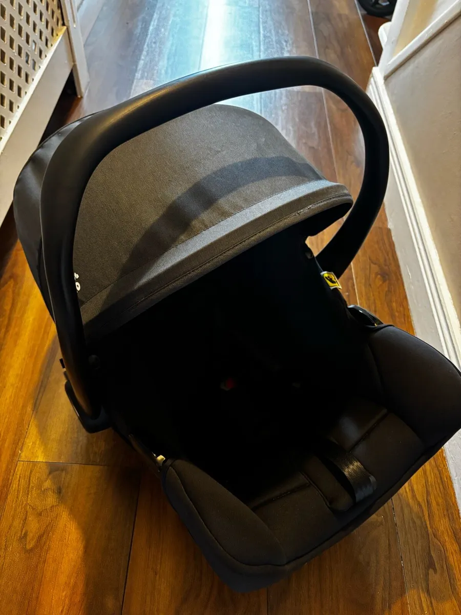 Baby car seat with isofix joie isung 2 - Image 4