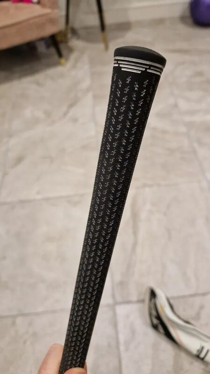 Left Handed Cobra LTDx Driver & extra shaft - Image 3