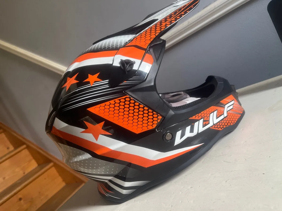 Wulf Helmet + Wulf Goggles - Image 2