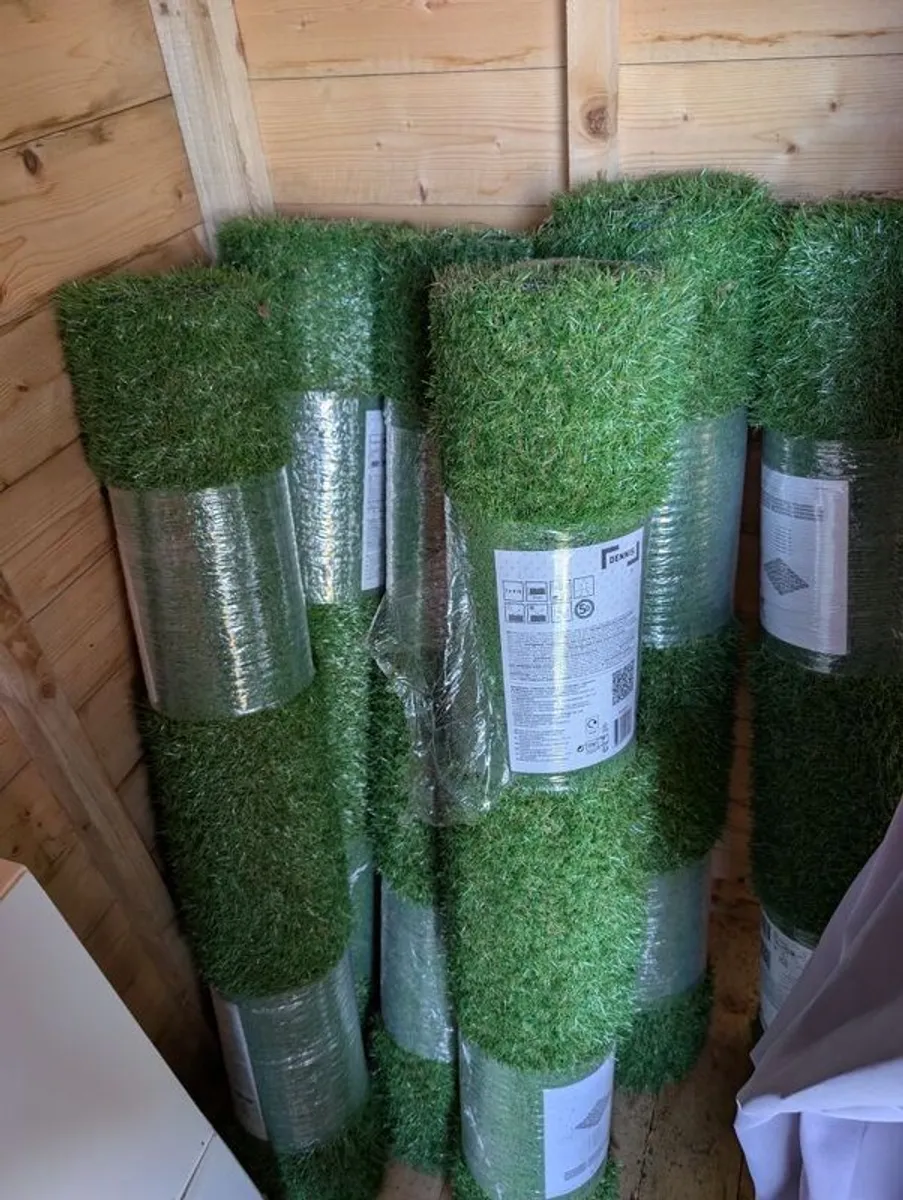 Artificial grass roll - Image 1