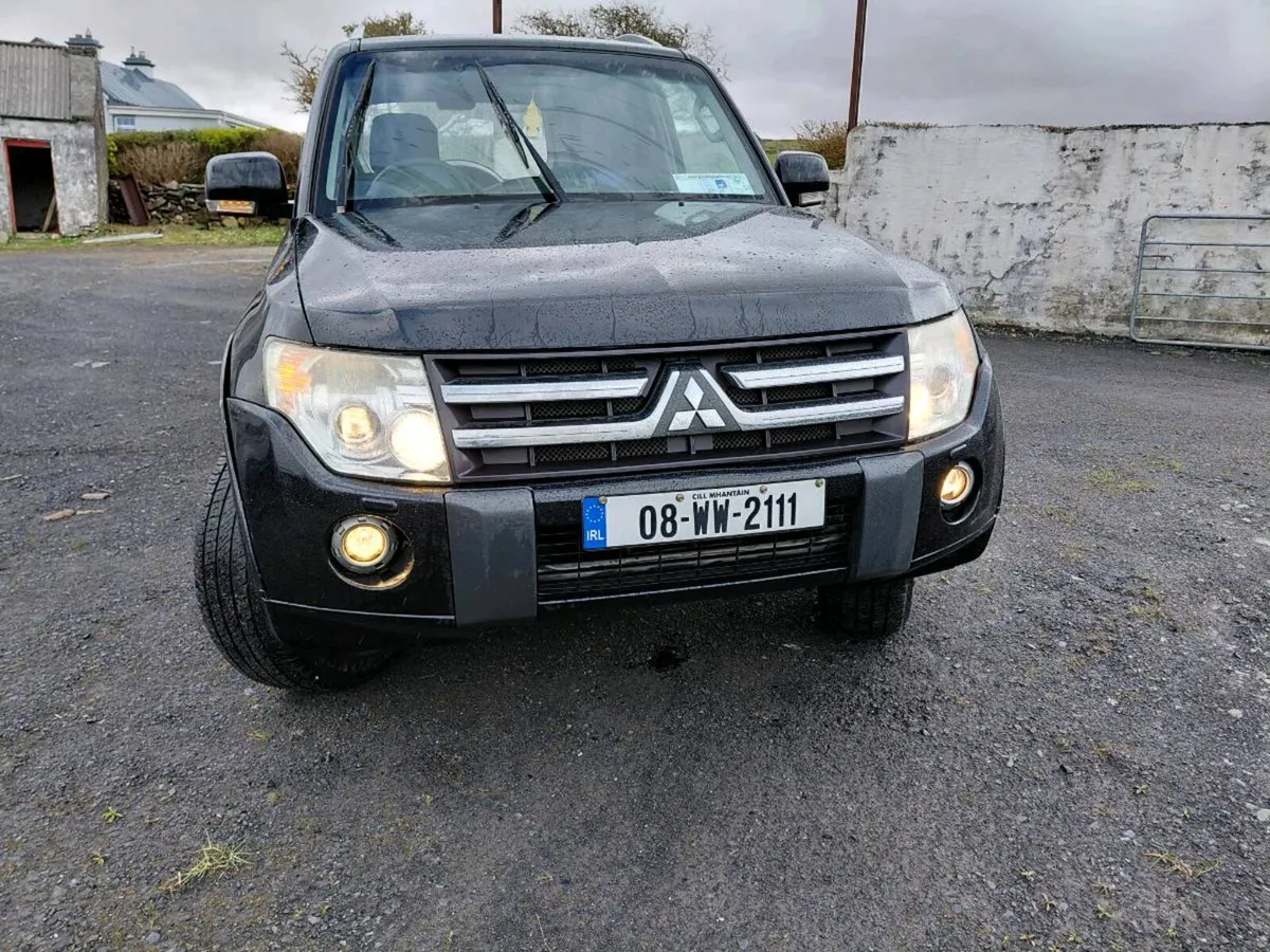 2008 Mitsubishi Pajero - Image 1