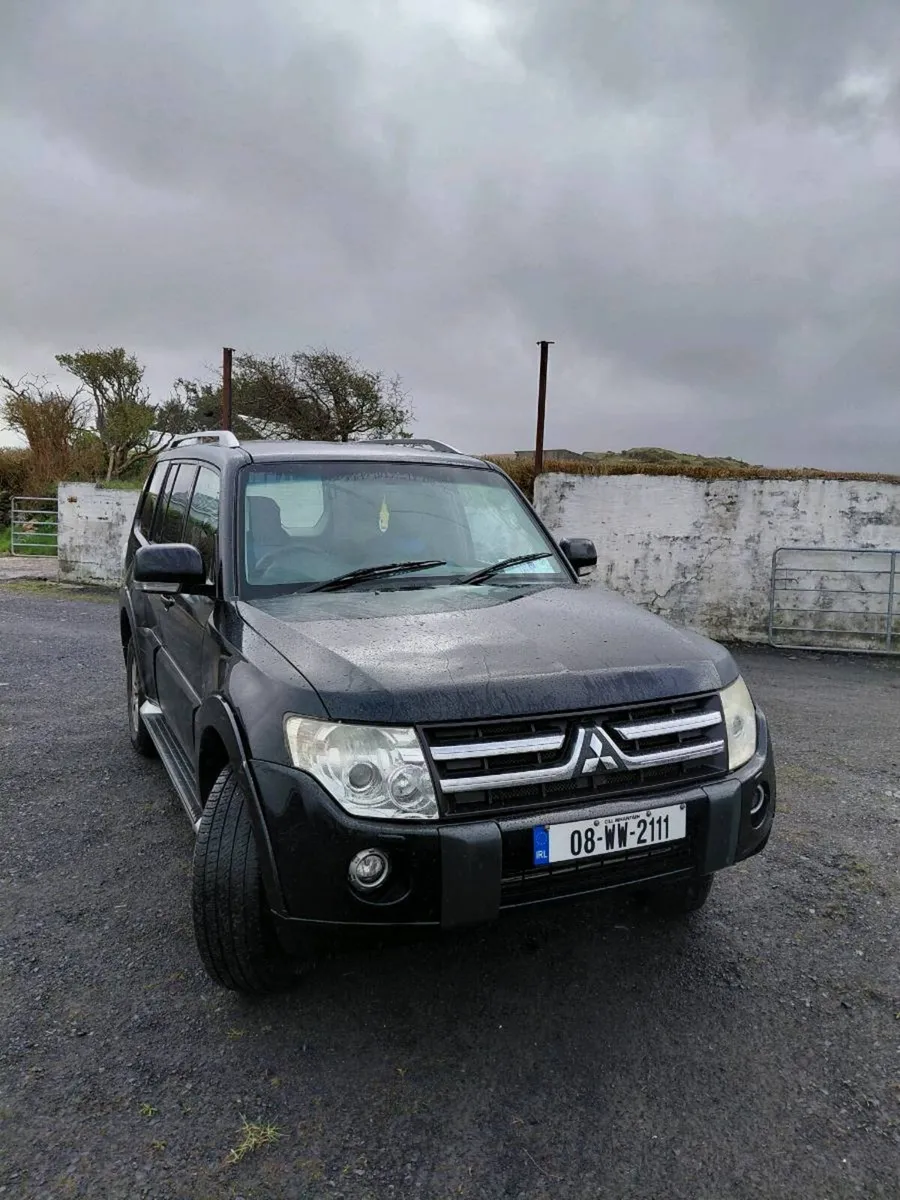 2008 Mitsubishi Pajero - Image 4