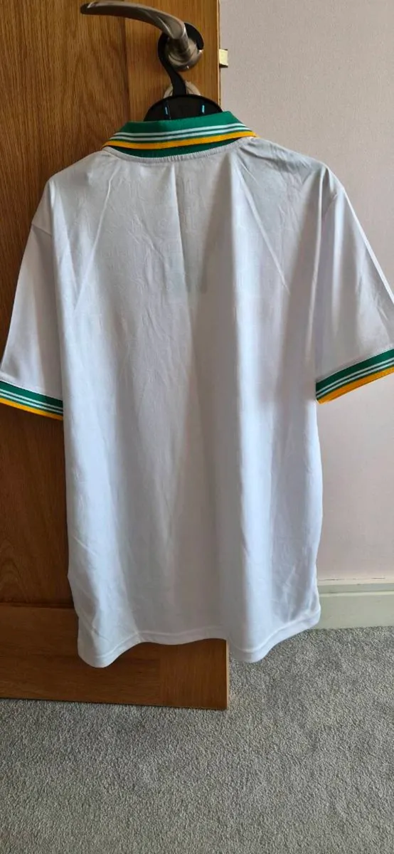 Mens AS Roma 3rd jersey - Image 4