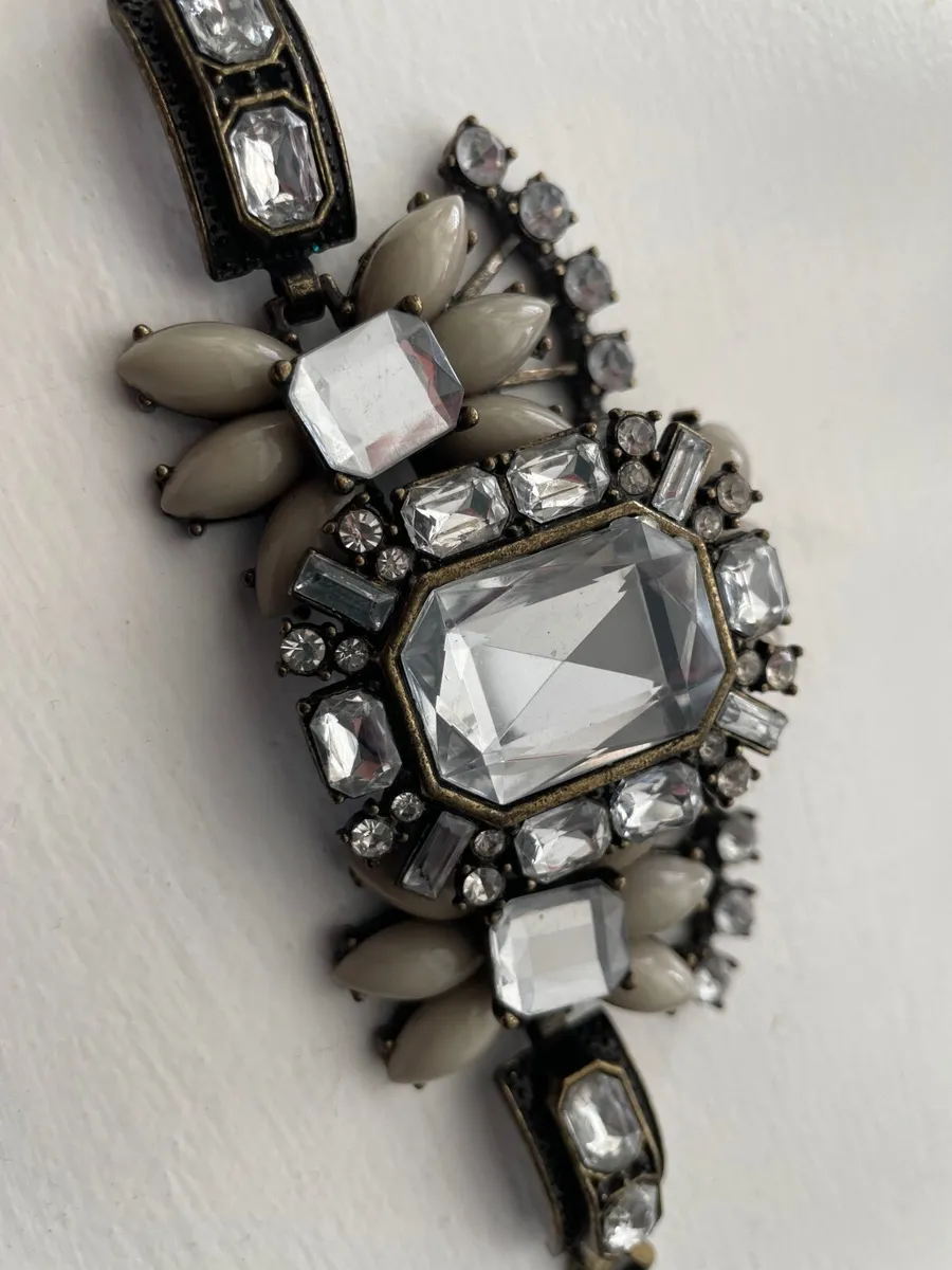 Costume Jewellery - Statement Piece  Good conditio - Image 4