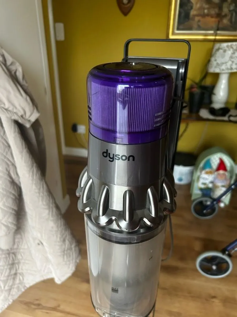 Dyson V11 Absolute (requires parts ) - Image 2