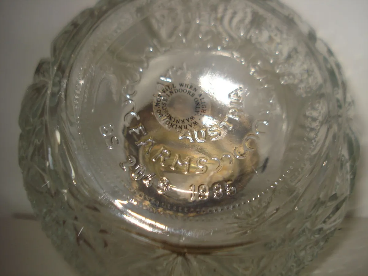 1985 GENUINE AUSTRIAN MADE STORM LAMP & OIL. - Image 4