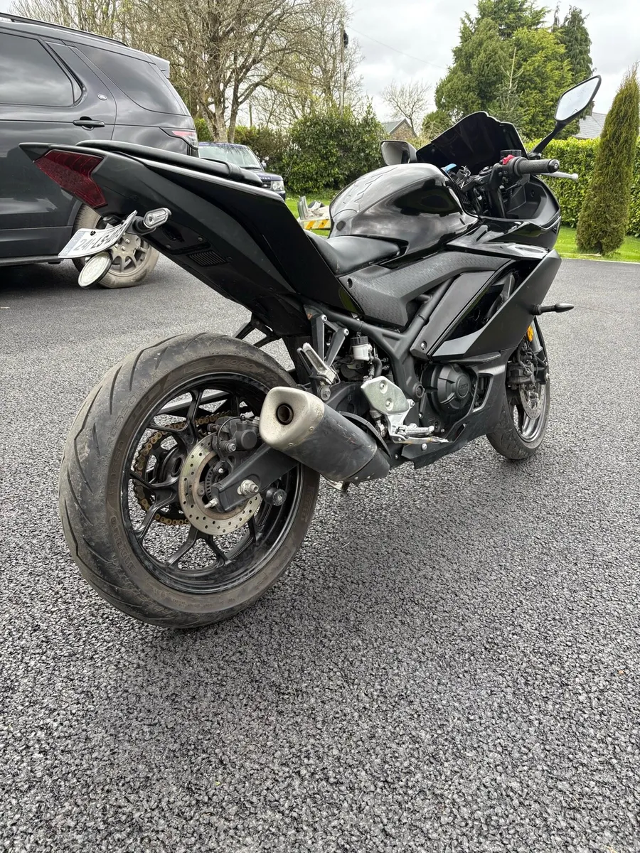 Yamaha r3 yzf 2024 - Image 3