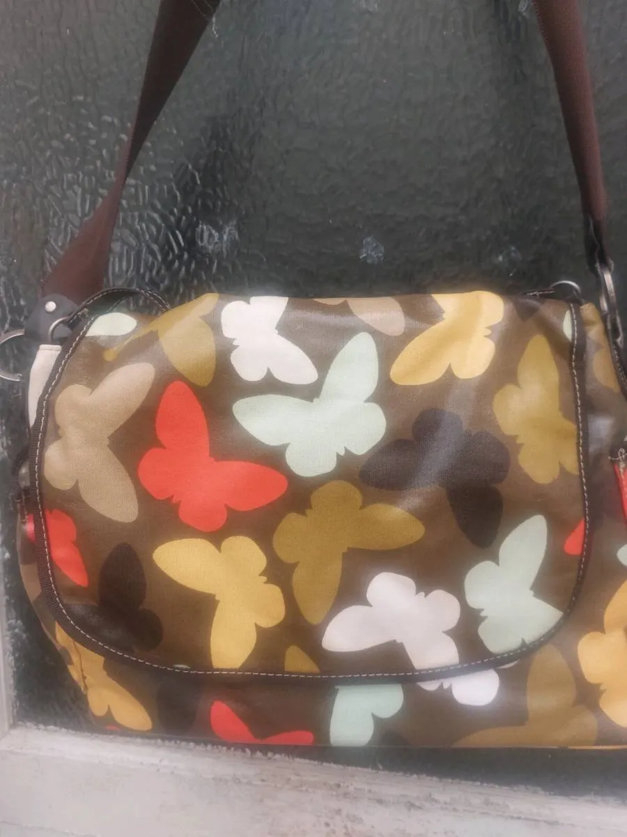 OiOi nappy bag (post included) - Image 1