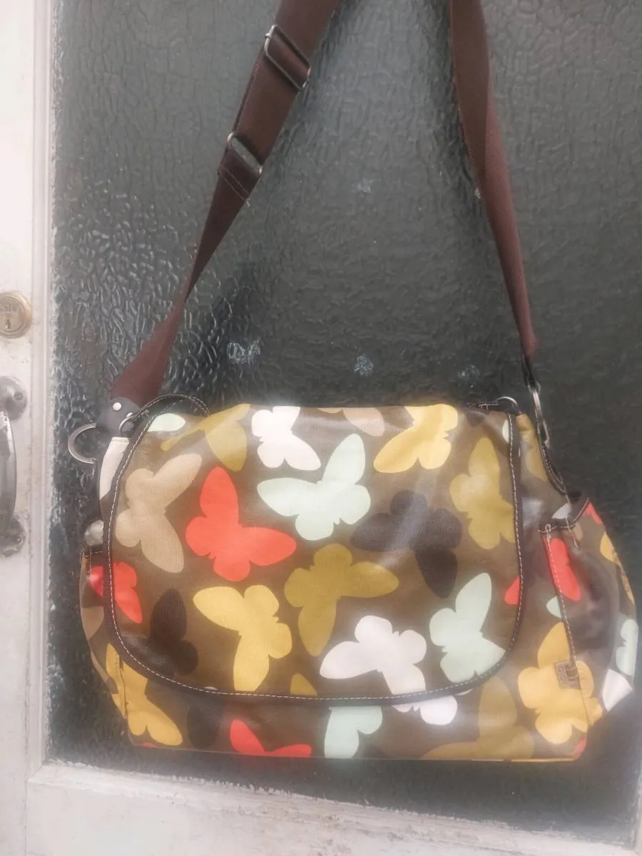 OiOi nappy bag (post included) - Image 2