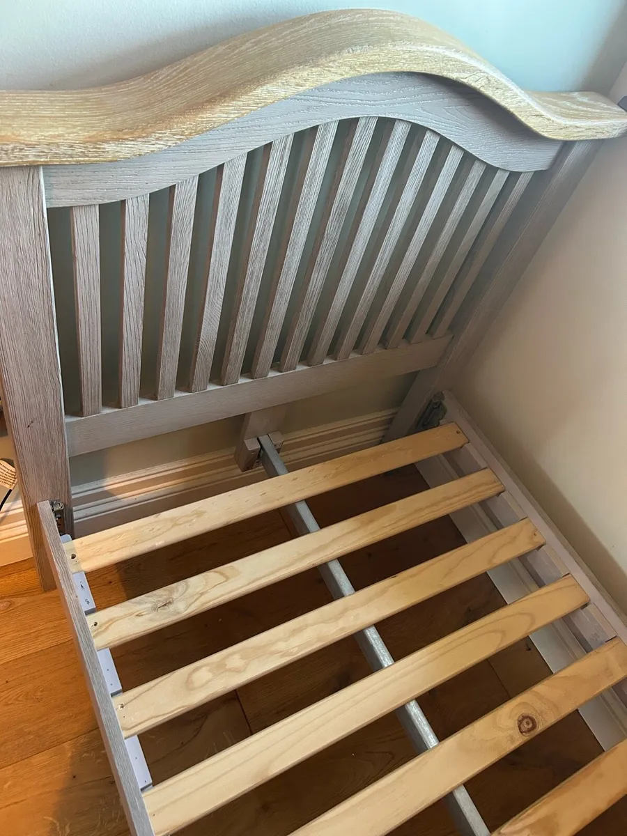 Single bed and mattress solid oak - Image 3