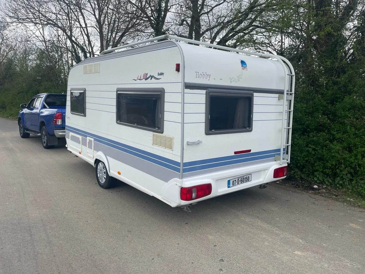 Light weight 4 birth hobby fixed bed - Image 3