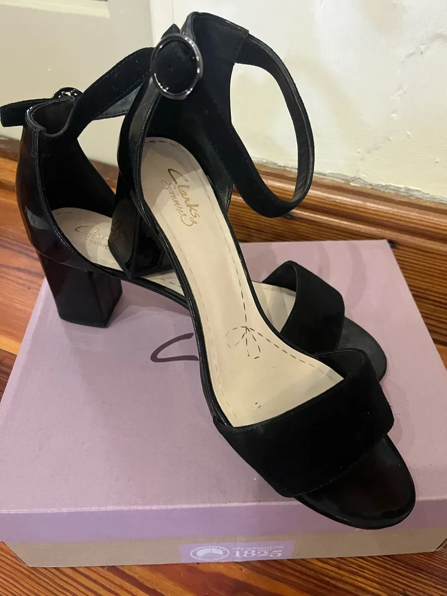 Clark’s summer sandals - Image 1