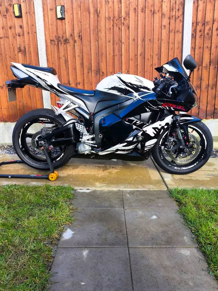 Honda CBR 600rr - Image 1