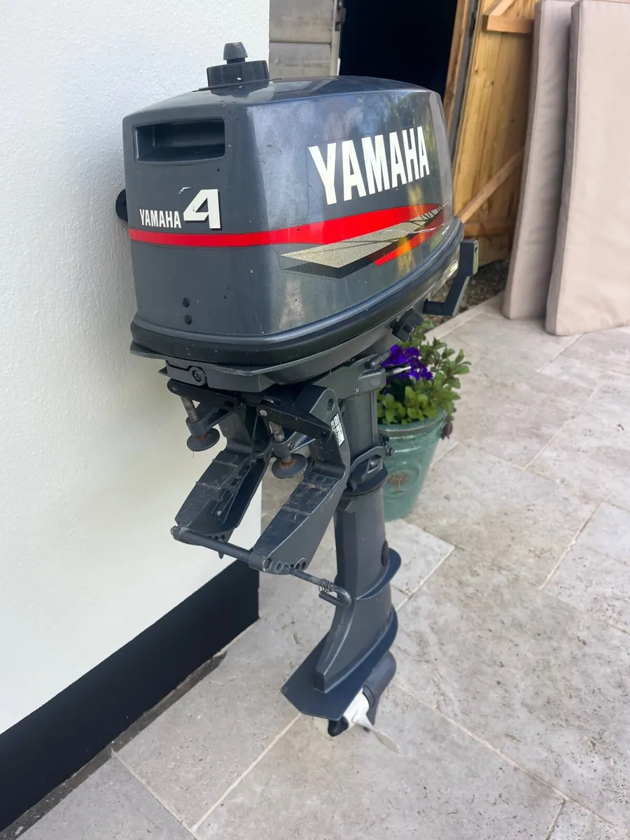 Inflatable dingy and outboard engine - Image 1