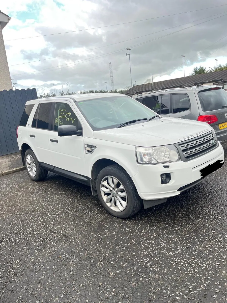 Land Rover Freelander 2 gs td4 2014 71k breaking - Image 1