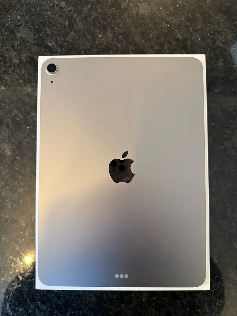 Apple iPad Air (M4) 11-inch Wi-Fi 2026 - Image 2