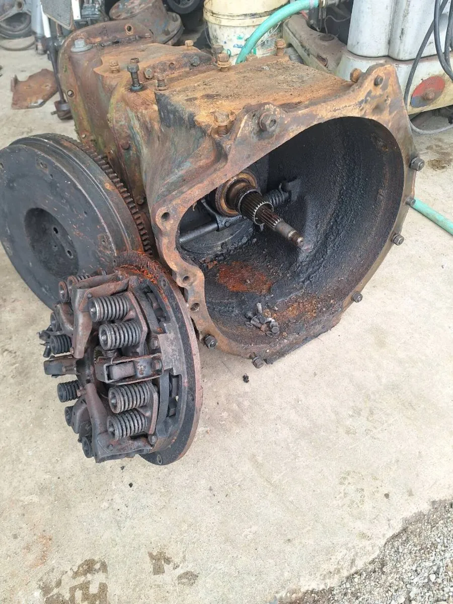 Fordson  dexta,major parts - Image 2