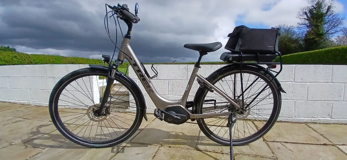 TREK EBIKE SMALL FRAME - Image 1