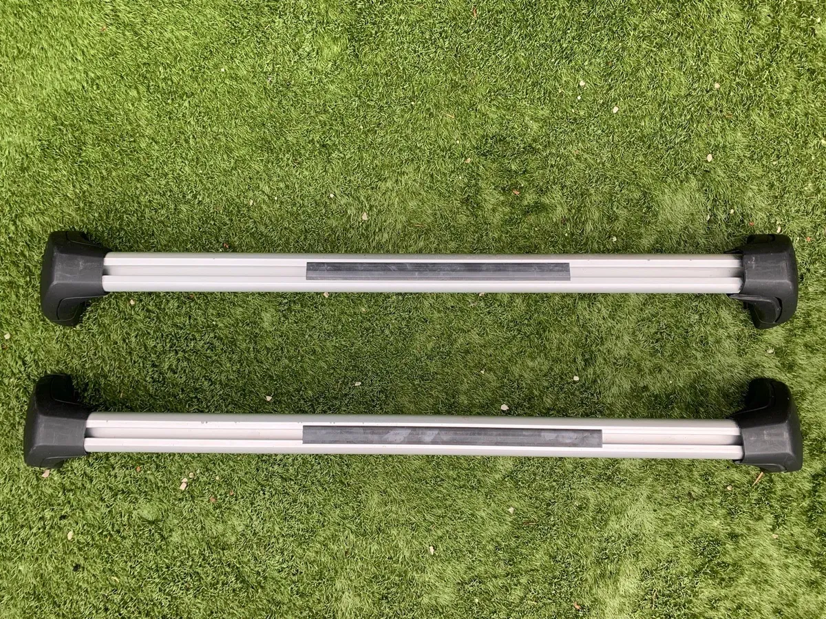 BMW 5 series roof bars - original BMW parts - Image 1