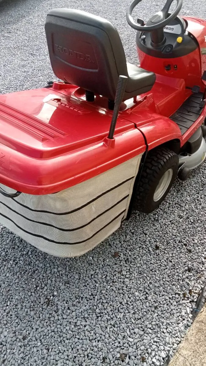 Honda 2417 ( AS NEW ) - Image 4