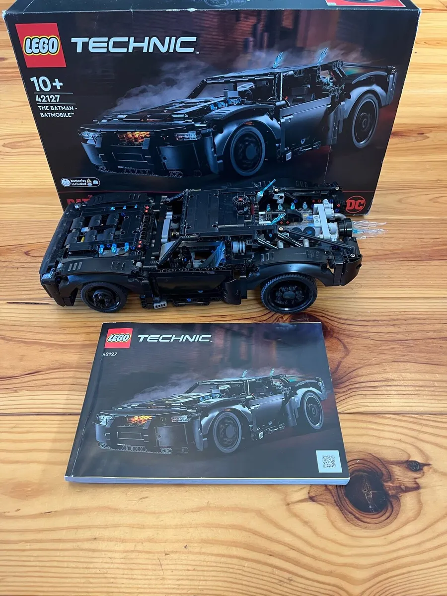 Lego Technic Batmobile - Image 2