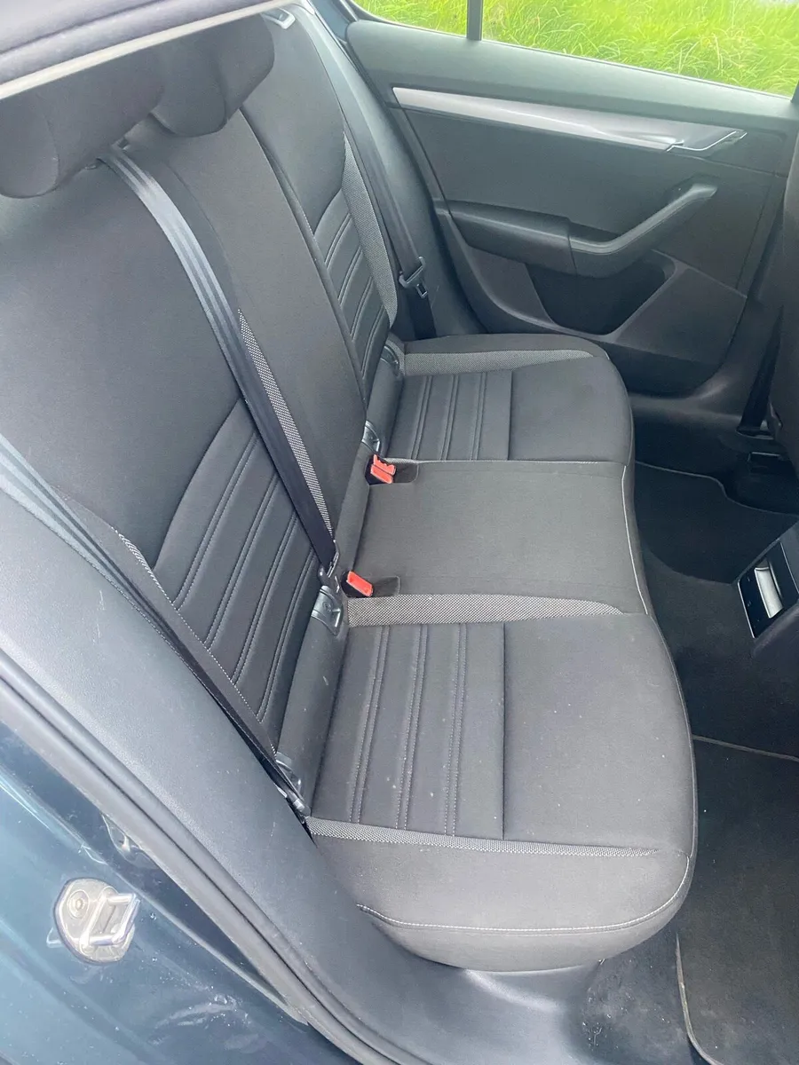 2017 skoda Octavia - Image 4