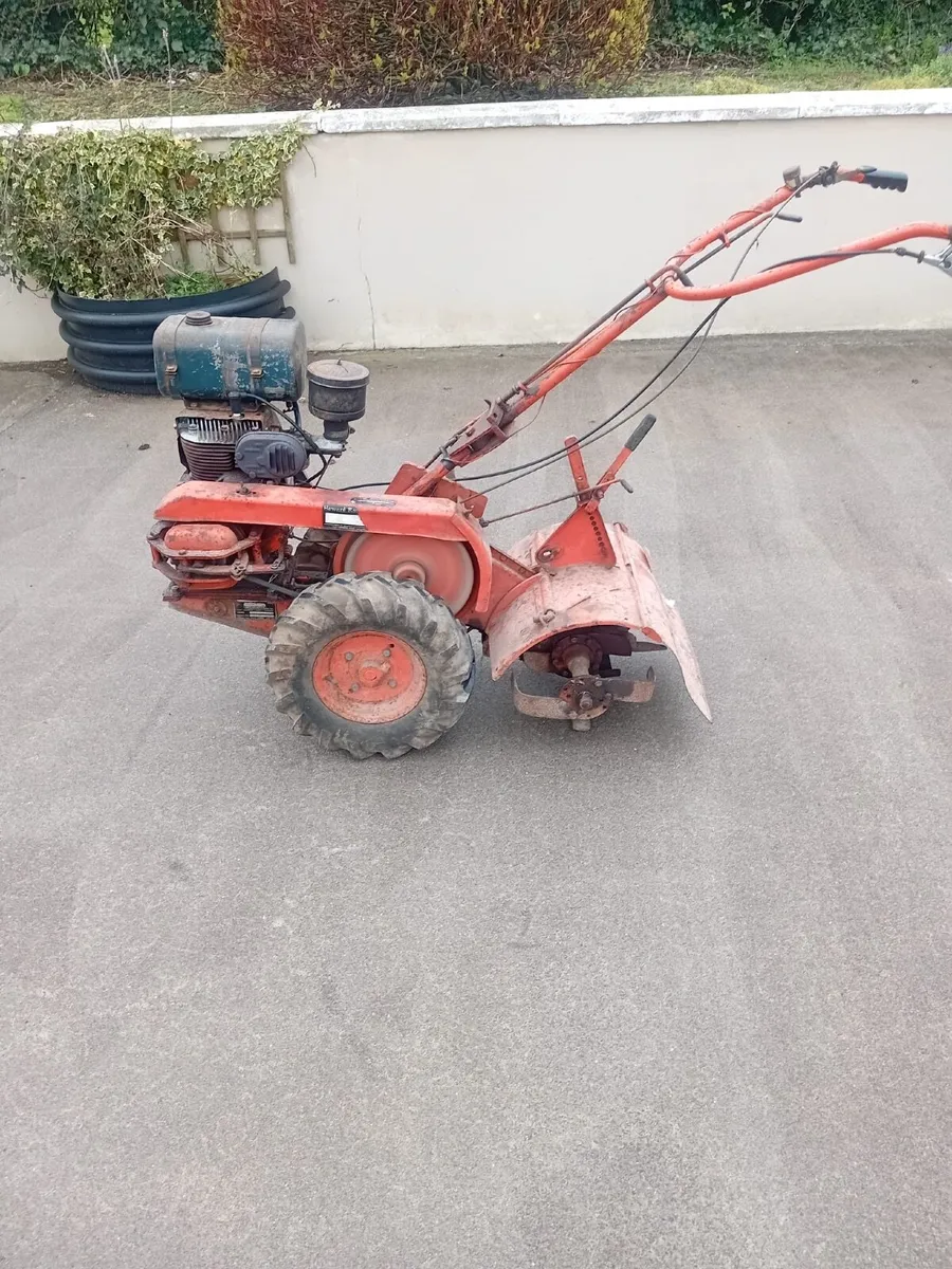 Howard Merrytiller - Image 1