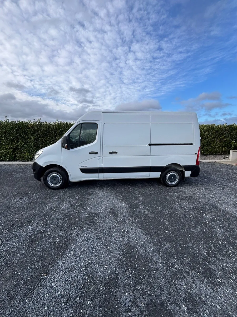 Renault master mwb - Image 1