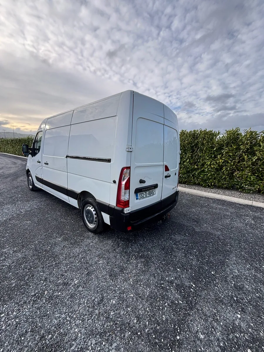 Renault master mwb - Image 2