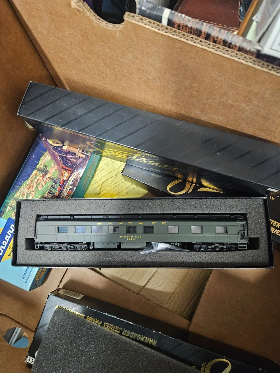 Hornby Bachmann Ho Scale American Carraige