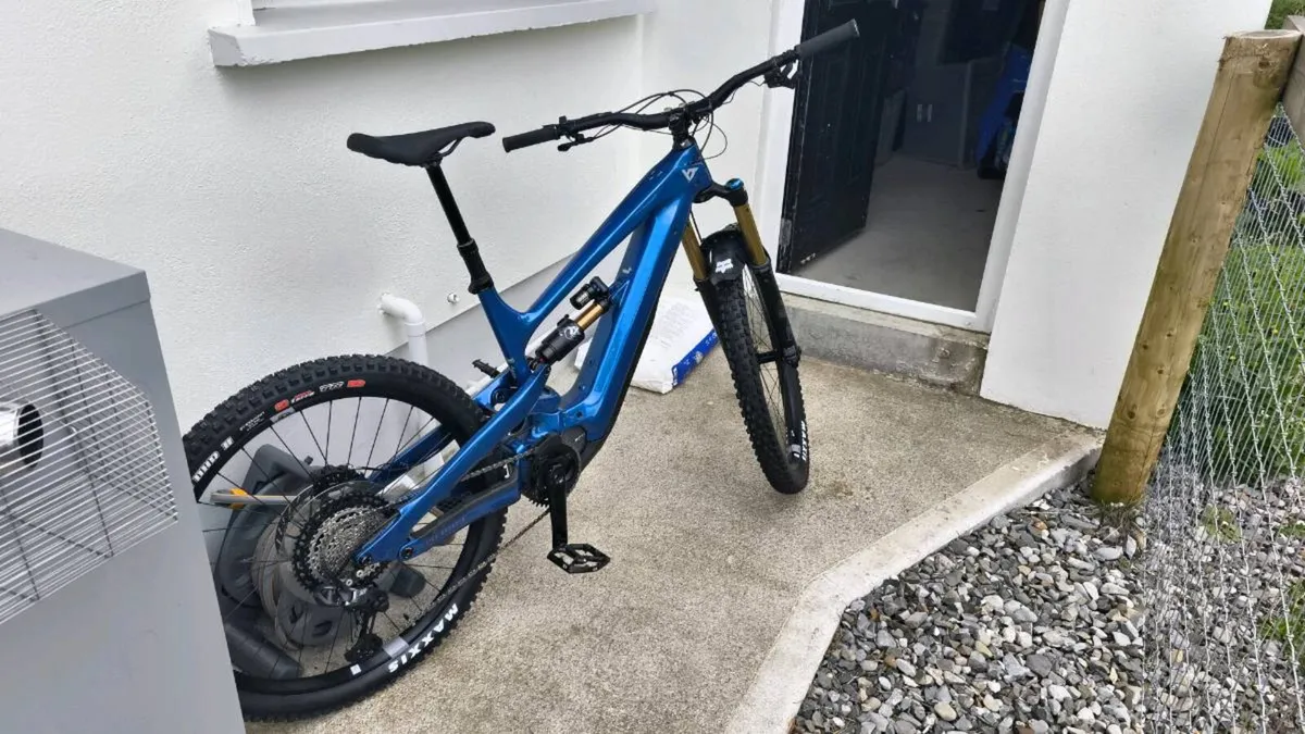 YT Decoy Core 5 never used as new condition - Image 1