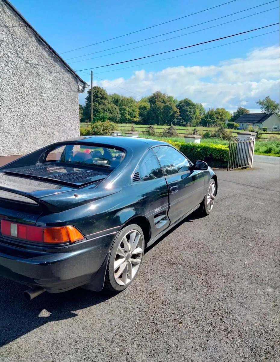 Toyota Mr2 - Image 3