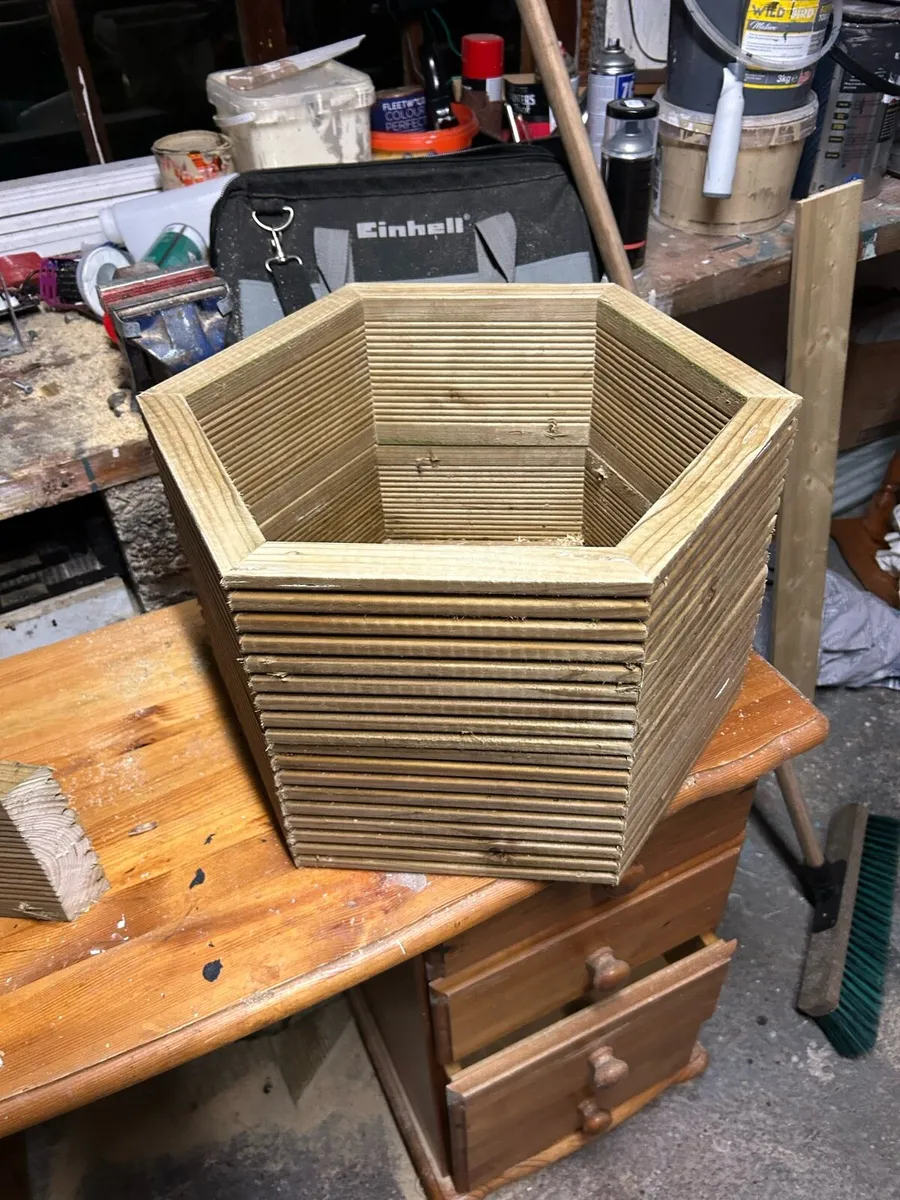 Hexagon flower pot - Image 4