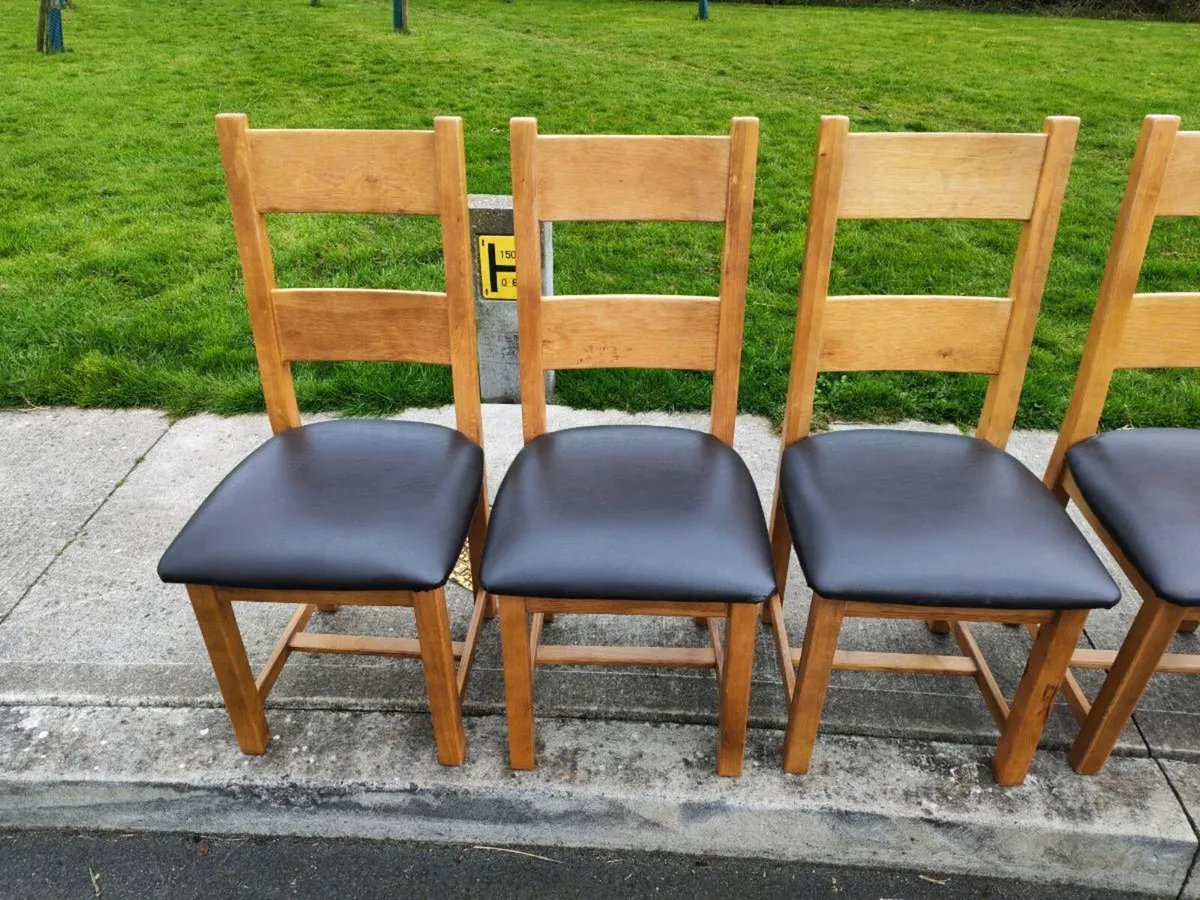 6 oak chairs - Image 2