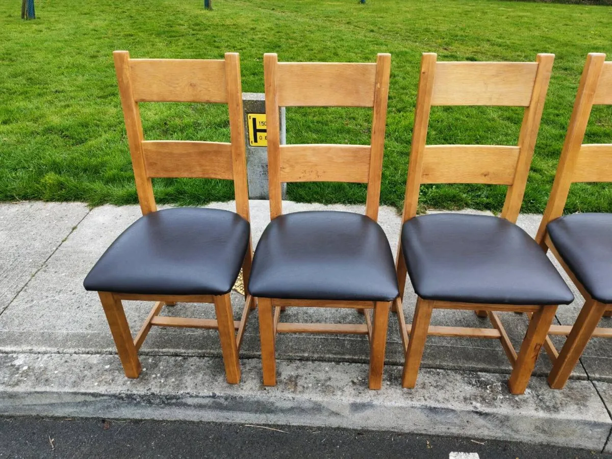 6 oak chairs - Image 3
