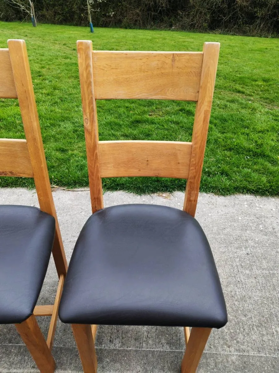 6 oak chairs - Image 4