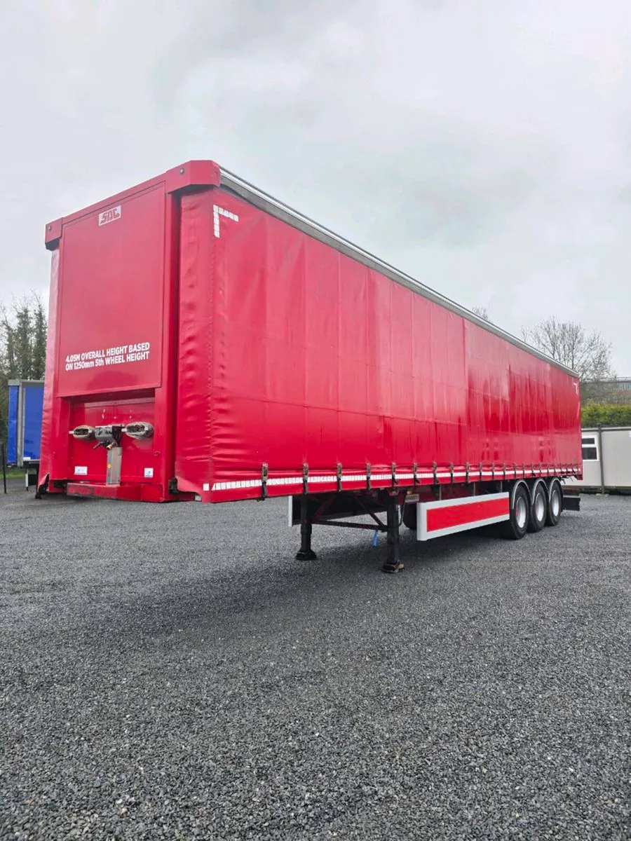 2011/12 SDC CURTAINSIDERS - Image 1
