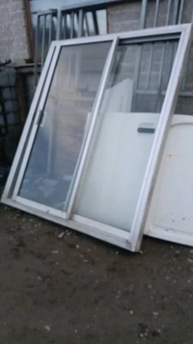 Sliding Door - Image 2
