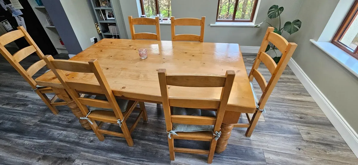 Dining table and chairs - Image 3