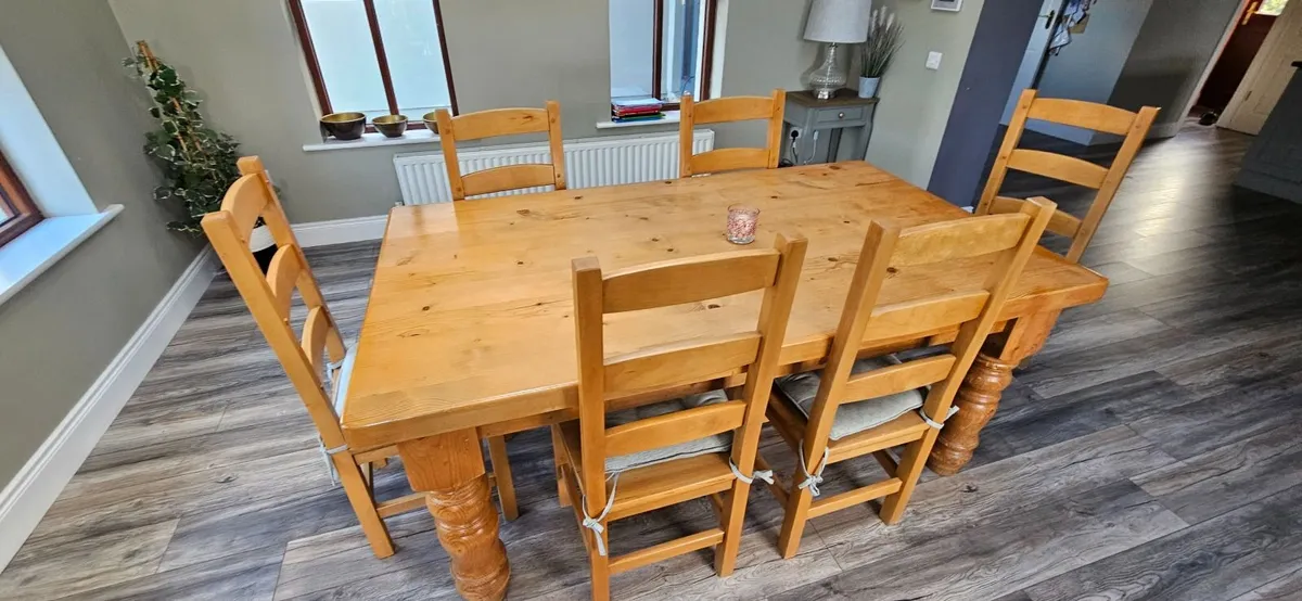 Dining table and chairs - Image 4