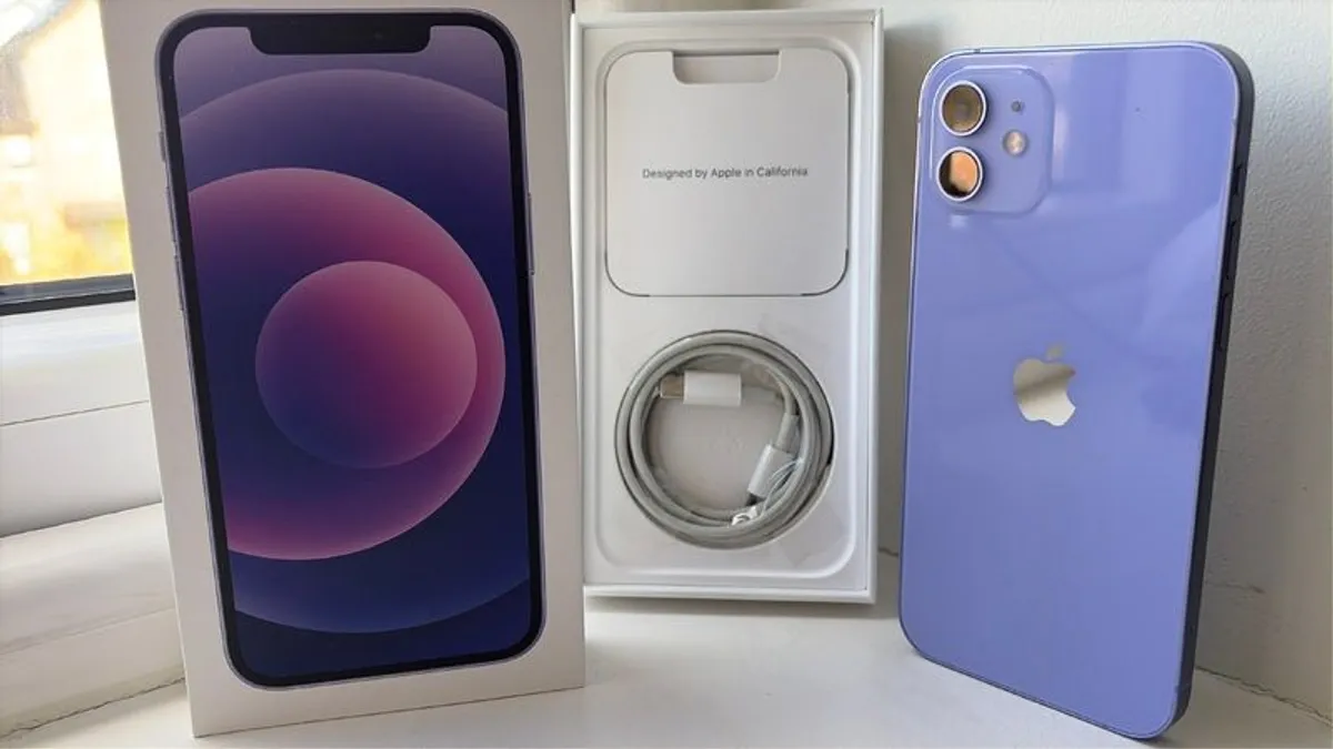 iphone 12 256Gb purple  with cable and box - Image 2