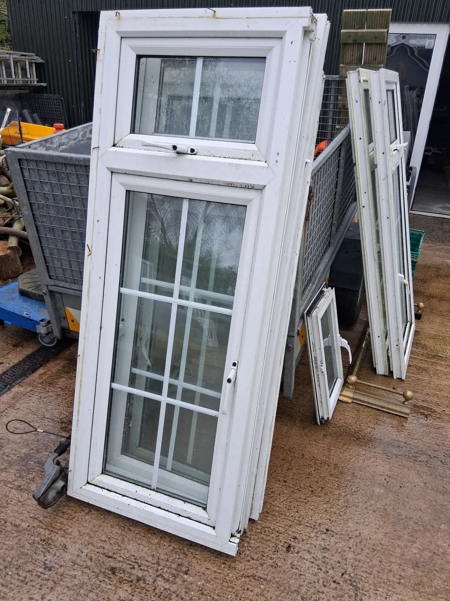 2 pvc windows 635x1600