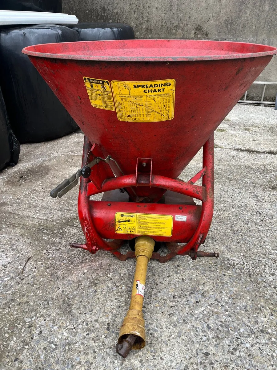 5 bag Fertiliser spreader - Image 1