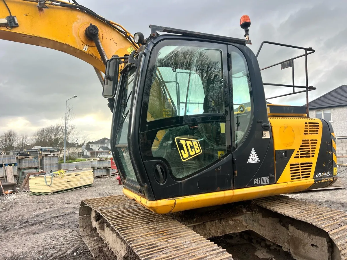 Excavator jcb 145 - Image 1